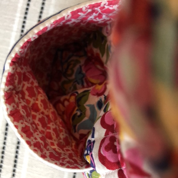 Vera Bradley Floral Tote - Picture 5 of 8